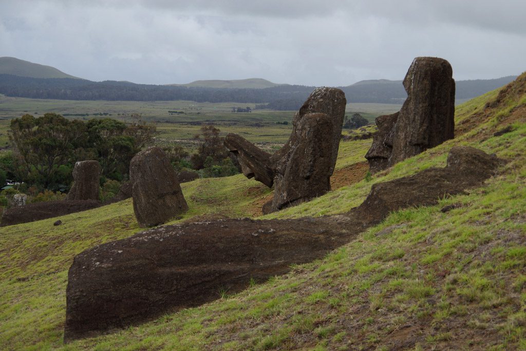 moai_quarry.jpg